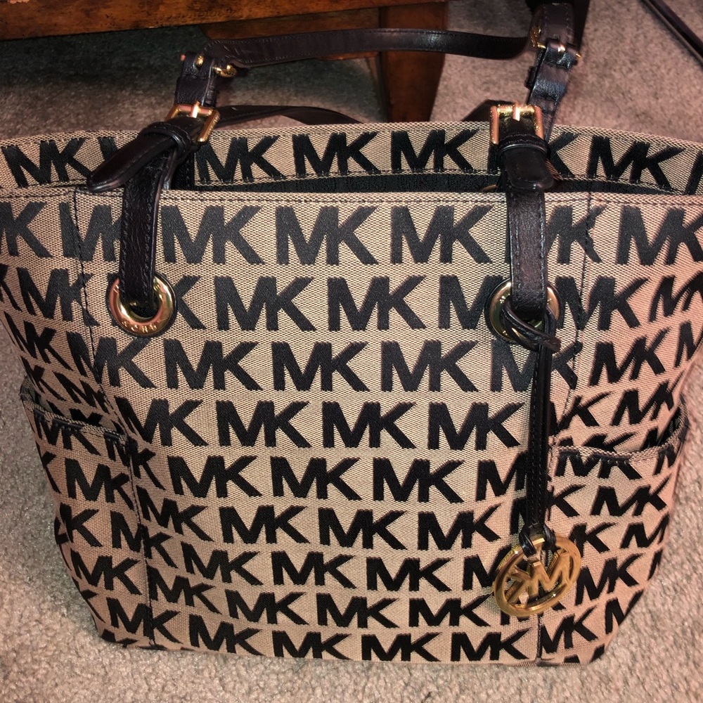 Authentic Michael Kors Purse - image 1